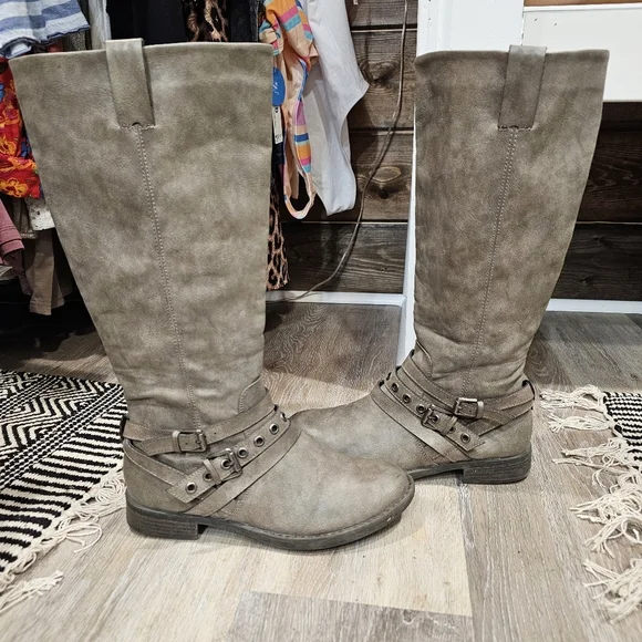 Tall boots grey/ brown with buckle zip - Picture 9 of 10